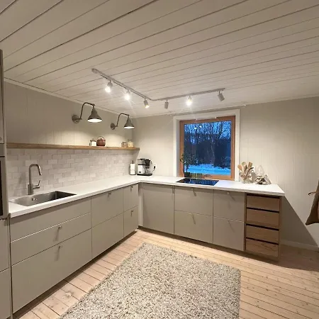 Сasa de vacaciones Marsund